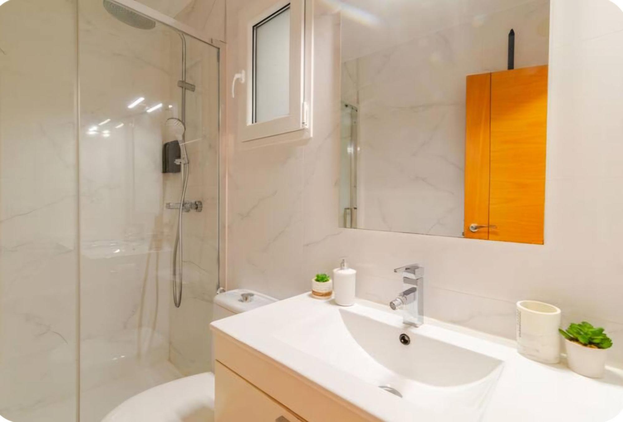 Hermoso Apartamento Cerca Al Mar Blanes Exteriör bild