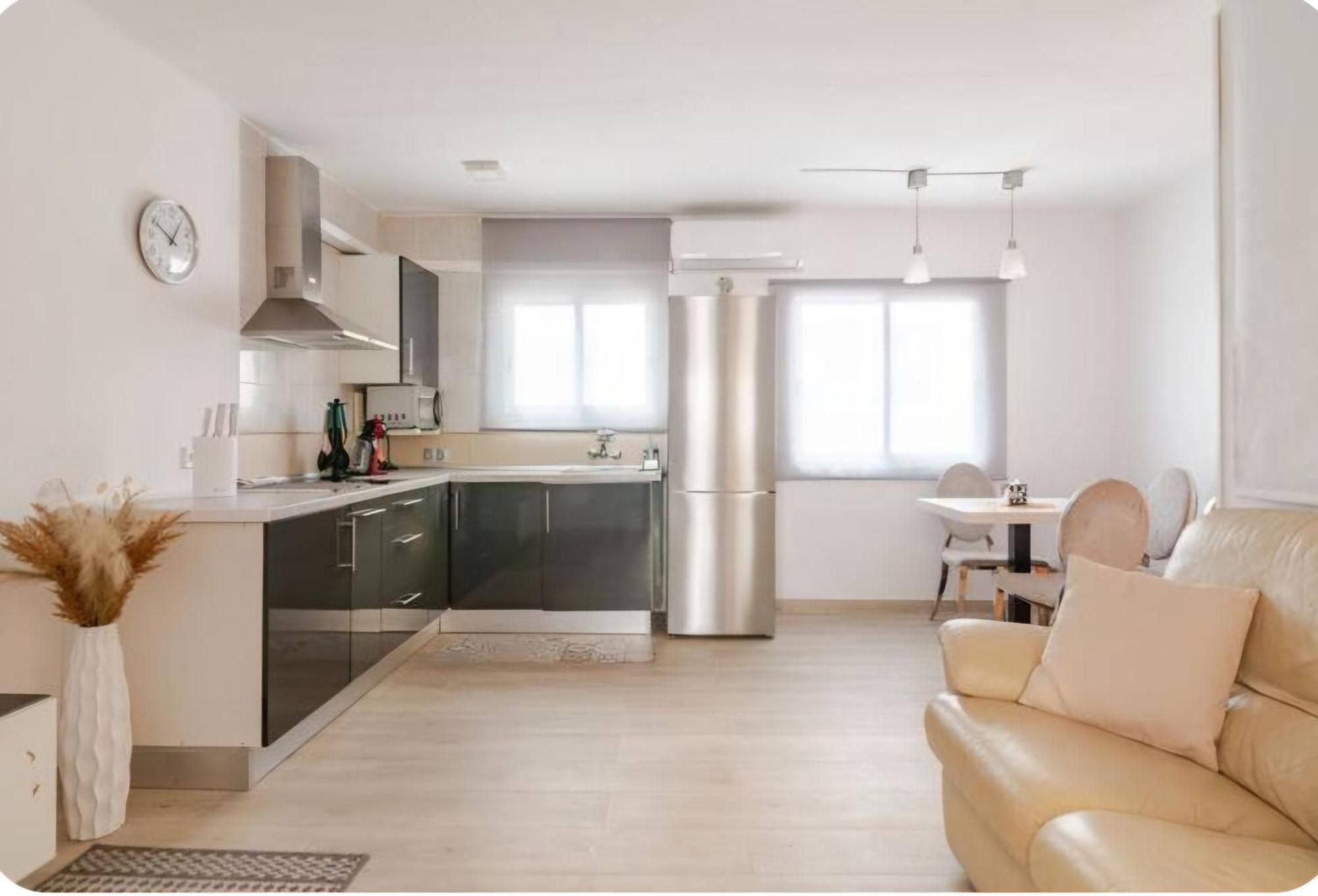 Hermoso Apartamento Cerca Al Mar Blanes Exteriör bild